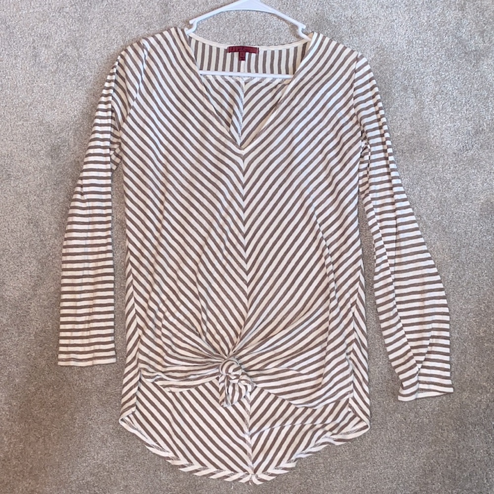 Women’s BKE Red top